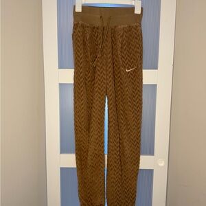 Nike Tan High-Rise Chevron Joggers